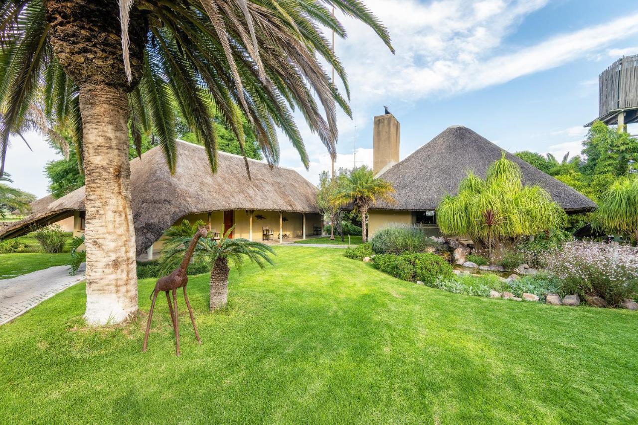 Frans Indongo Lodge Otjiwarongo Zewnętrze zdjęcie
