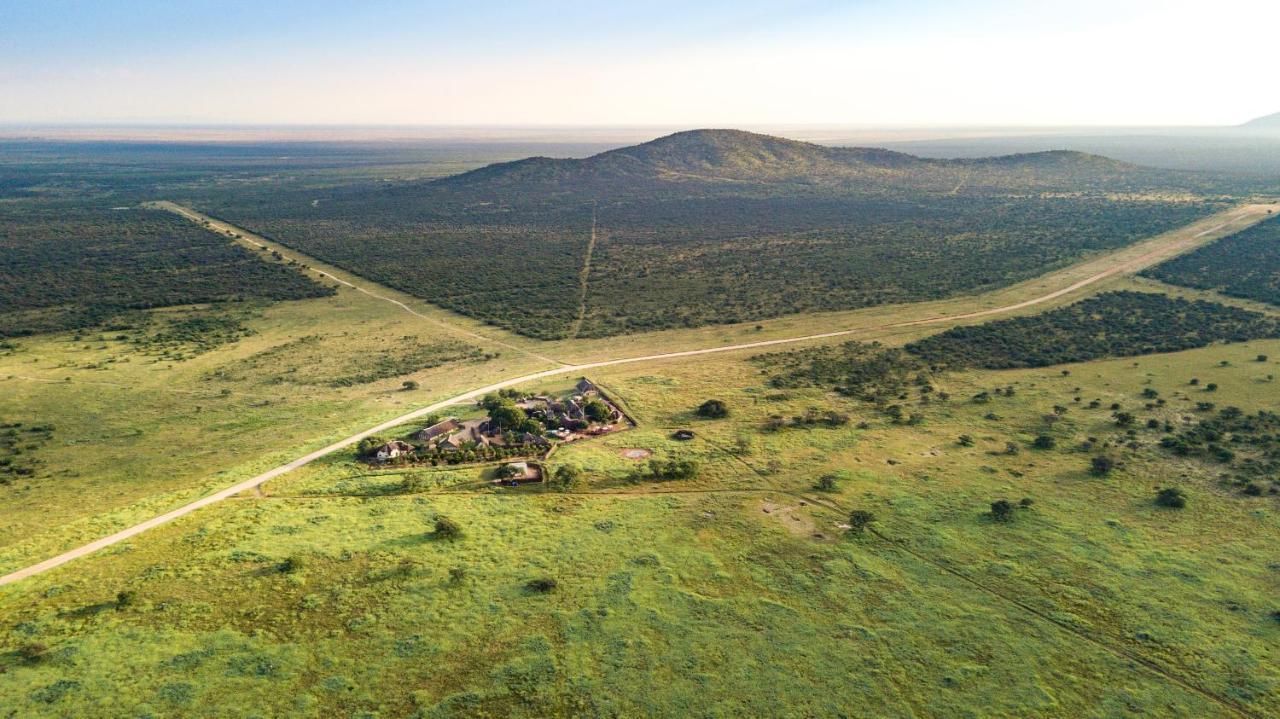 Frans Indongo Lodge Otjiwarongo Zewnętrze zdjęcie