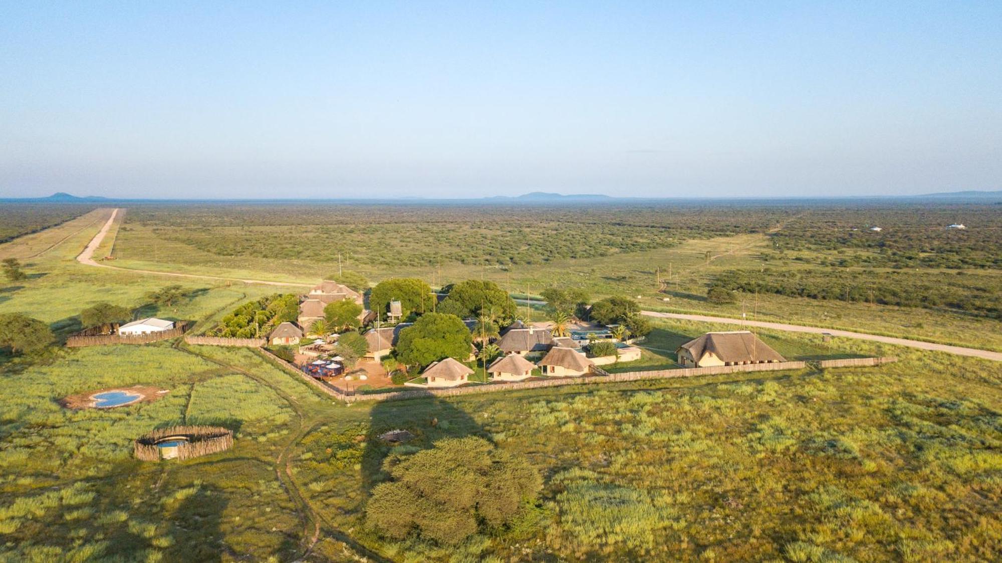 Frans Indongo Lodge Otjiwarongo Zewnętrze zdjęcie